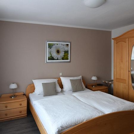 Gaestehaus Kleine Kalmit لانداو إن در بفالتس المظهر الخارجي الصورة